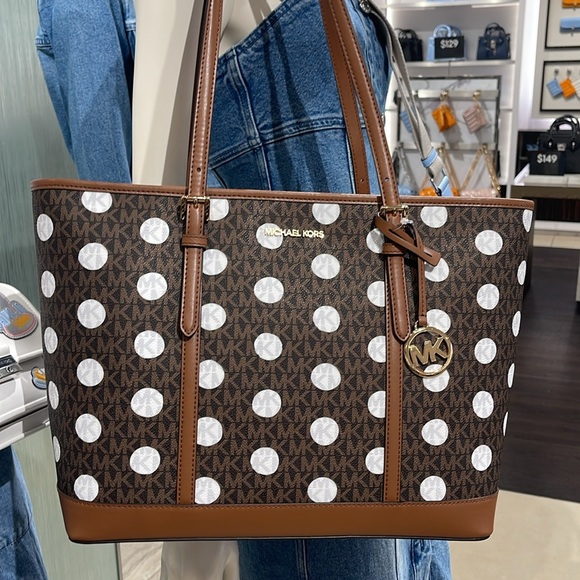 MICHAEL KORS JET SET TRAVEL LARGE TZ SHOULDER TOTE BAG MK BROWN DOTS
NWT - Picture 14 of 16